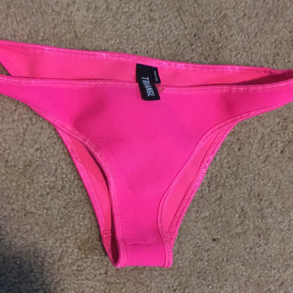 Triangl cheeky bottom neoprene